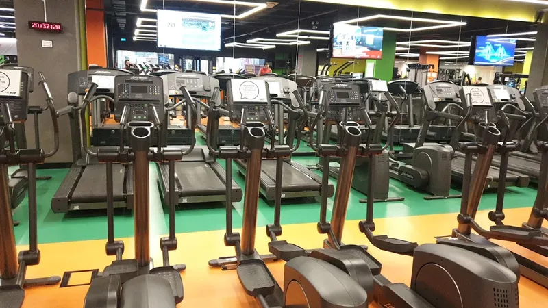 Sakarya Personal Trainer Yiğit Kılıçal - MacFit Ada Center Serdivan'da birebir özel ders veren fitness koçu